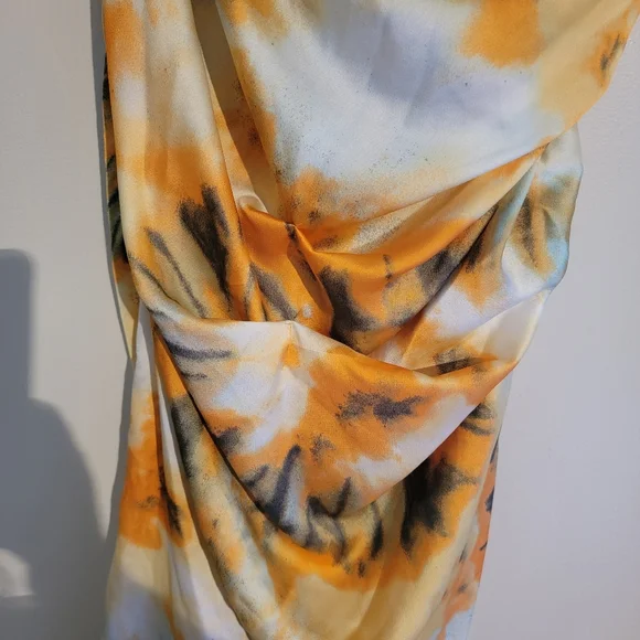 PrettyLittleThing Orange Tye Dye Ruched Midi Skirt - Picture 8 of 12